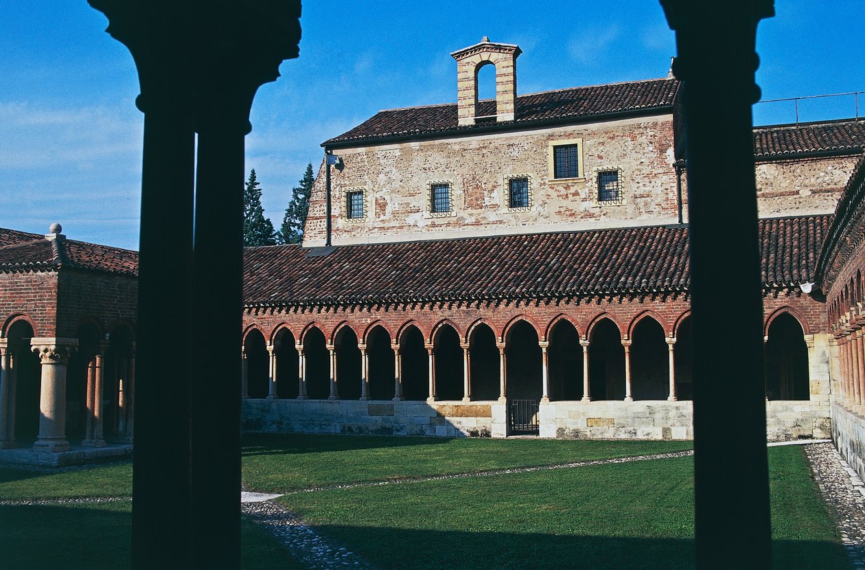 Cloister, Basilica of St Zeno (eller San Zeno Maggiore og San Zenone), Verona (UNESCOs verdensarvsliste, 2000), Veneto, Italien af Blaise Nicolas Le Sueur