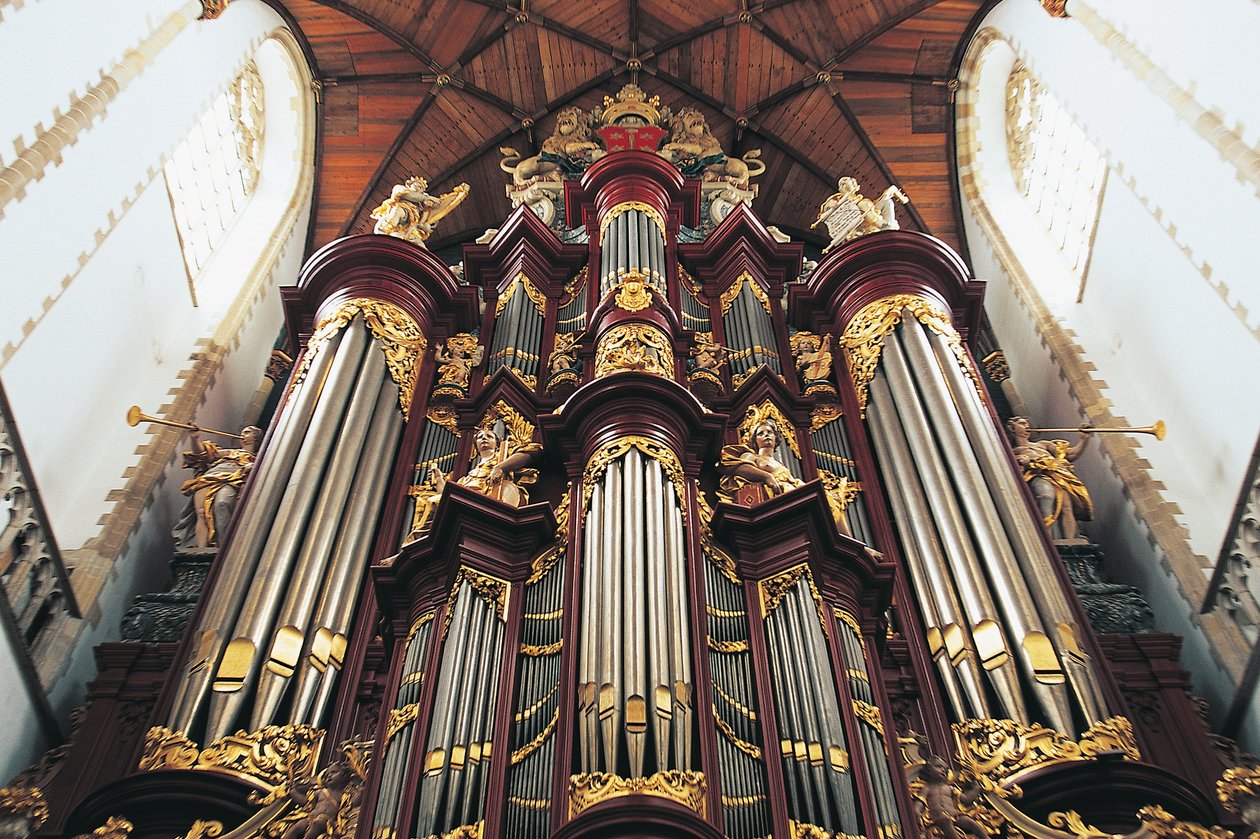 Orgelet i St-Bavokerk kirke eller Grote Kerk, bygget af Christian Muller (1690-1763), Haarlem, Holland af Blaise Nicolas Le Sueur