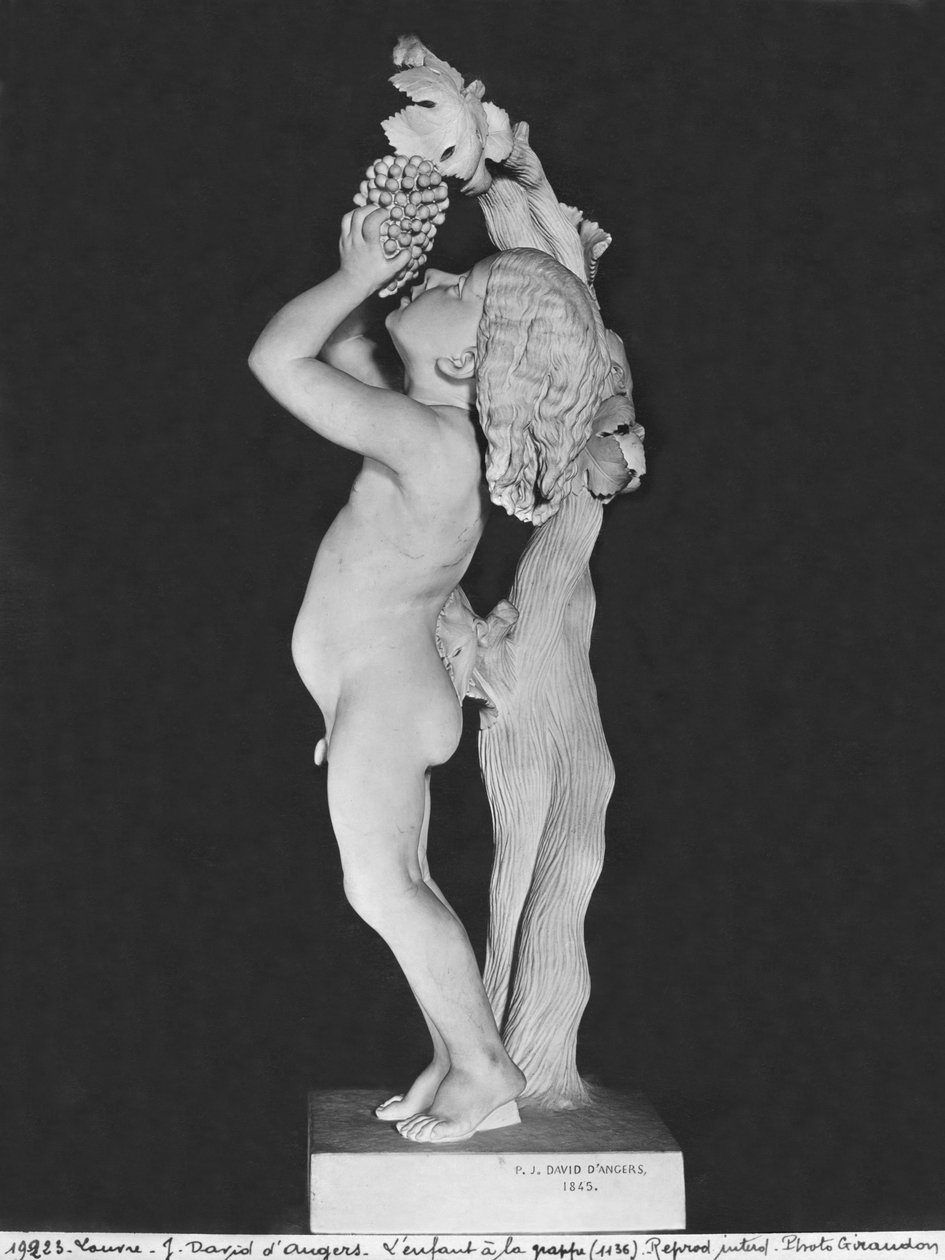 Barn med druer, 1845 (marmor) (se også 414583) af Pierre Jean David d