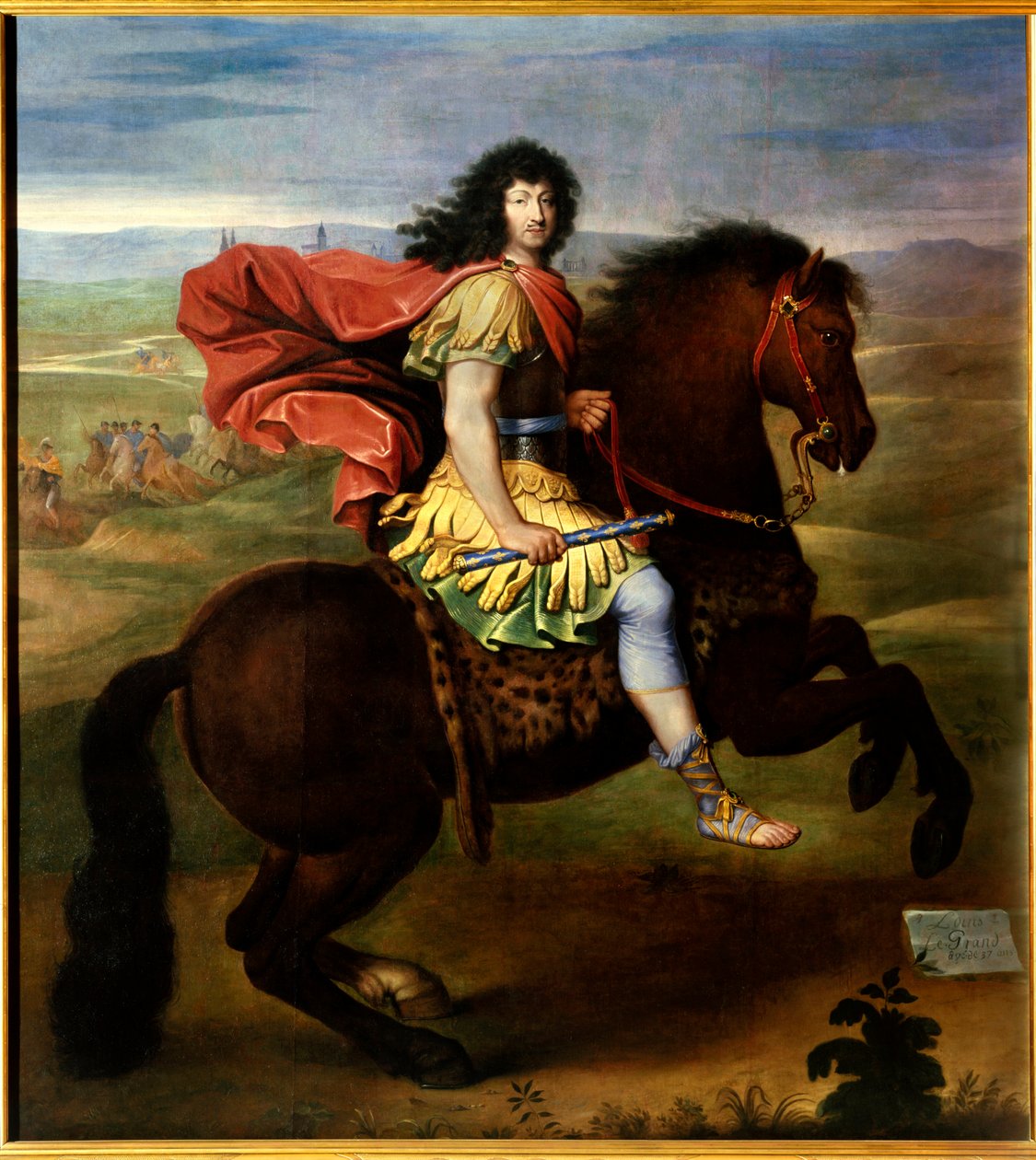 Rideportræt af Ludvig XIV (37 år). Kongen af Frankrig Louis XV, kendt som Le Bien Aime (1710-1774), repræsenterer i rustning, sandalsko og holder en blå pind med liljeblomster. Maleri af Pierre Mignards værksted (1612-1695) af Pierre (studio of) Mignard