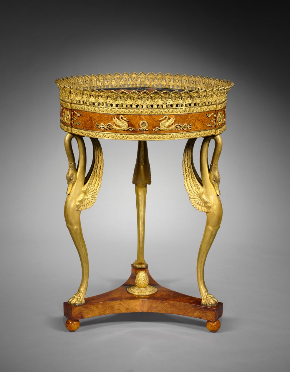 Blomsterstand (Jardinière), ca. 1800 (træ med beslag af forgyldt bronze) af Pierre Philippe Thomire