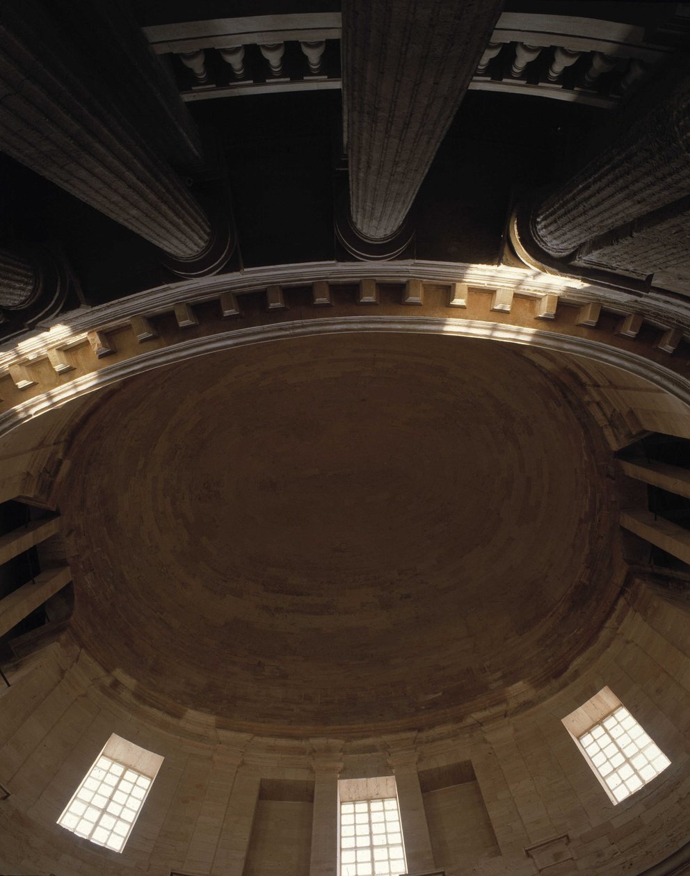 Barokarkitektur: Chapel of the Old Charite (1679 - 1707), klosteret Marseille, af arkitekten Pierre Puget (1622 - 1694). Indvendig udsigt. Marseille, Bouches du Rhone (Bouches-du-Rhone) (13). af Pierre Puget