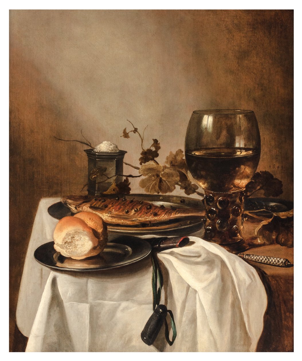 En rulle, sild, sølvsaltkar, stor rogn og kniv på et draperet bord, ca. 1644 (olie på panel) af Pieter Claesz