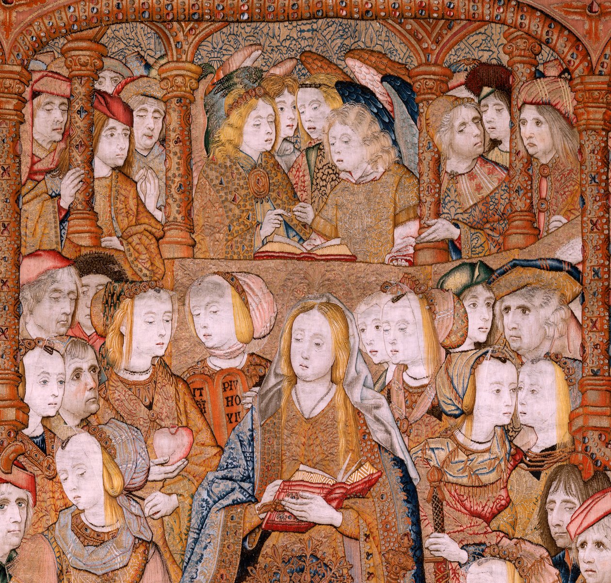 flamsk gobelin. Serie Triumphs of the Mother eller Paños de Oro. Bebudelse (La Anunciación). Andet gobelin i serien. Model Colin de Cooter (?). Fremstilling Pieter van Aelst (eller van Edingen), Bruxelles. Ca 1500-1502. Stof Guld, sølv, silke og wo af Pieter Coecke van Aelst
