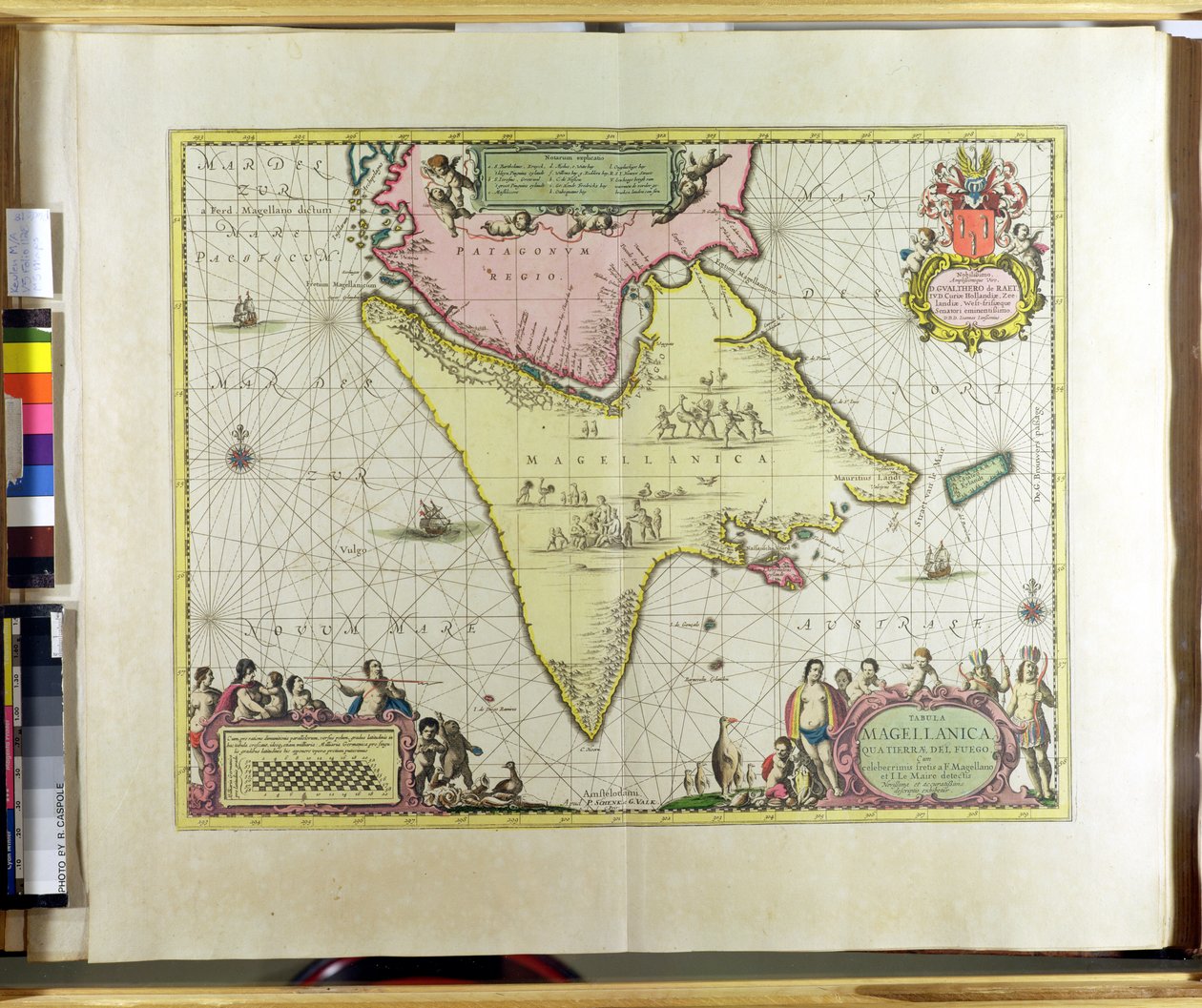 Tabula Magellanica, Quatierrae del Fuego, tallerken 18 fra Le Nouveau et Grand Illuminant Flambeau de la Mer af Claes Jansz. Vooght (fl.1680-96) udgivet i Amsterdam, 1683 (håndfarvet gravering) af Pieter Schenk