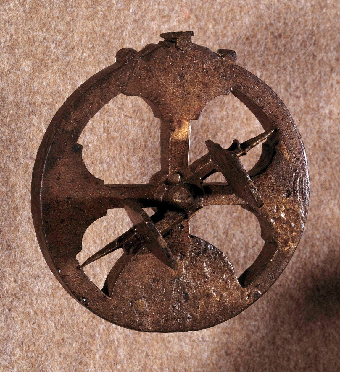Et astrolabium, et astronomisk måleinstrument, der bruges af navigatører. Fremstillet i Portugal. 1648. af Portuguese School