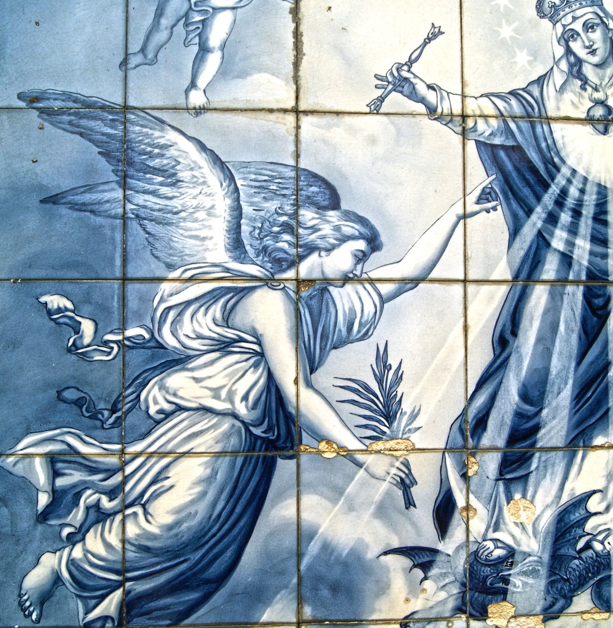 Dekorativt panel, der viser ærkeenglen Gabriel og Jomfru Maria, der knuser en bevinget slange, Lamego, Portugal. 1738 af Portuguese School