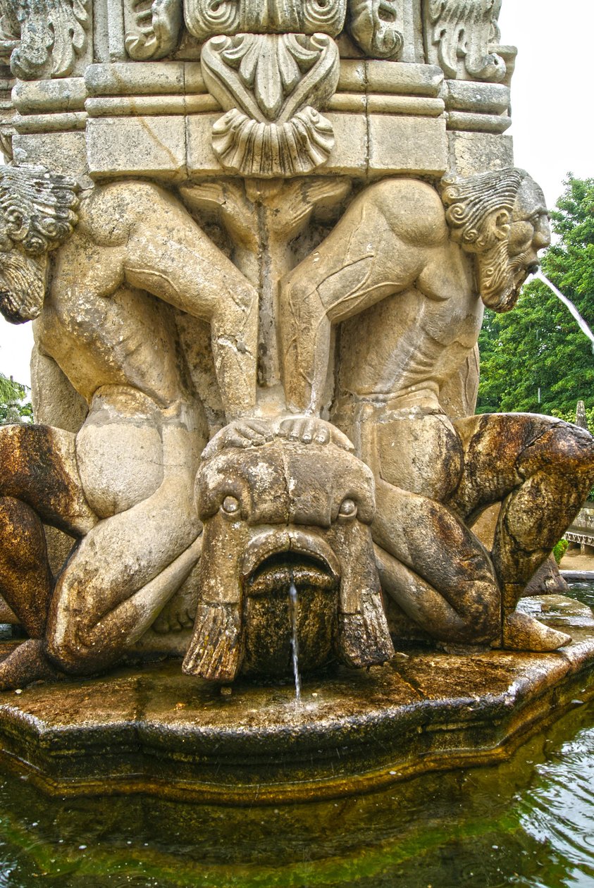 Mytisk Atlantes ved foden af ​​en obelisk, Lamego, Portugal. 1738 (granit) af Portuguese School