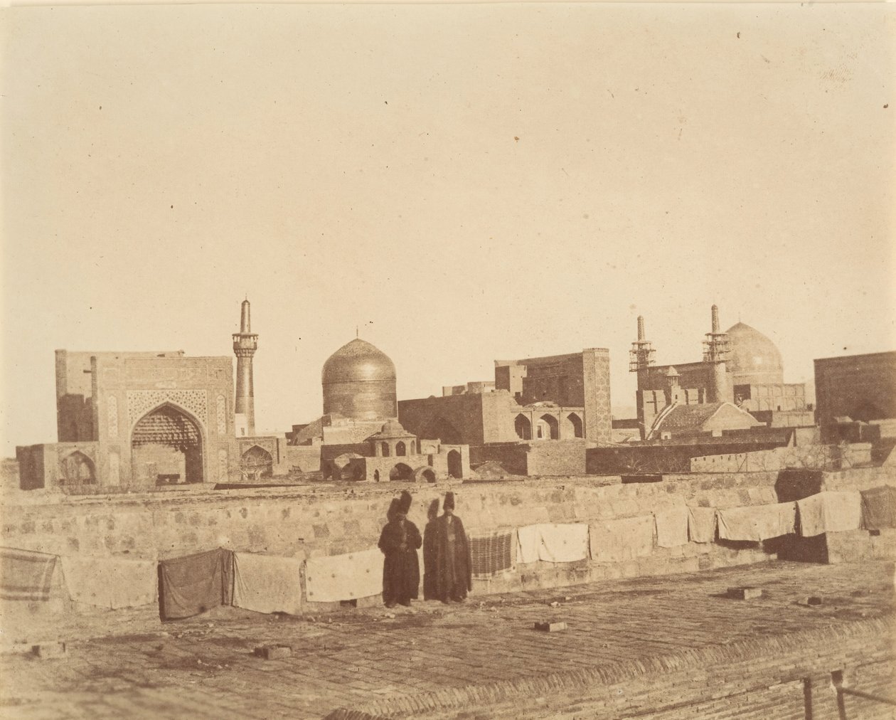 [En generel visning af MESHED fra taget af en hamam.], 1840