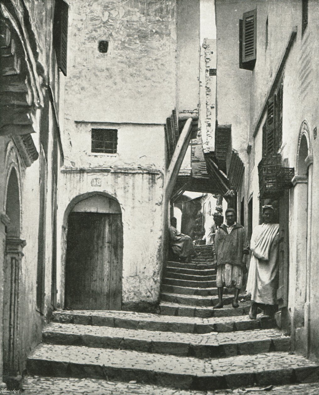 Rue de la Kasbah, Algier, Algeriet, 1895. af Poulton and Co