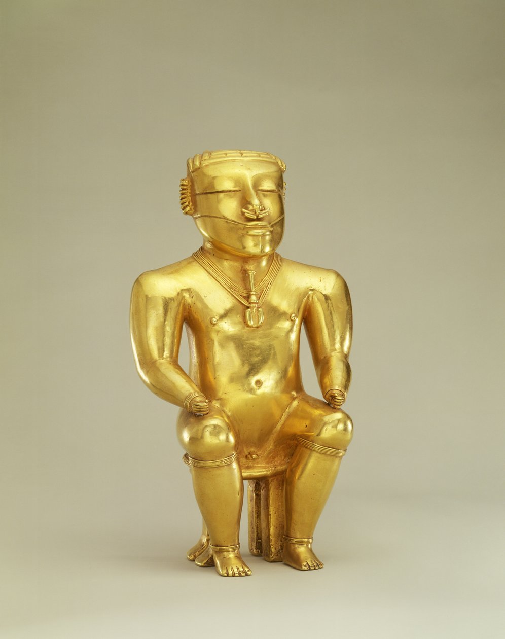 Antropomorf kalkkolbe (guld) af Pre Columbian