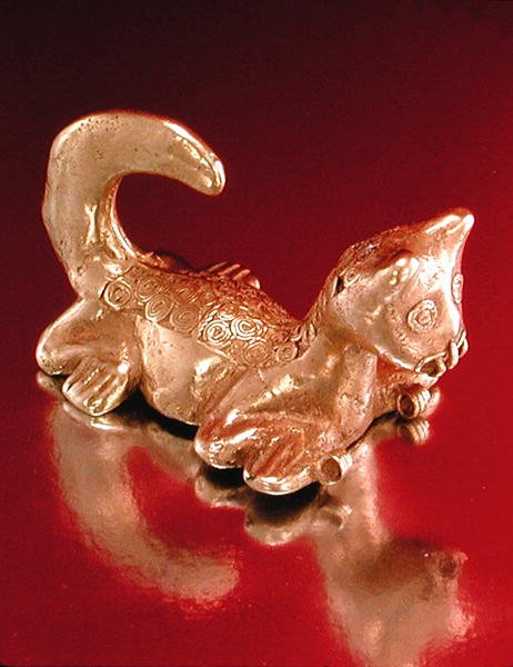A Din Jaguar vedhæng (guld) af Pre Columbian Pre Columbian
