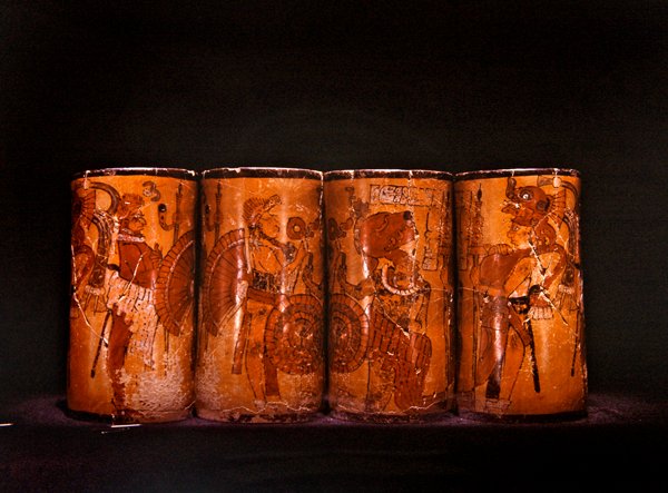 Polykrom fartøj, sen klassisk mayakultur, Guatemala (keramik) af Pre Columbian Pre Columbian