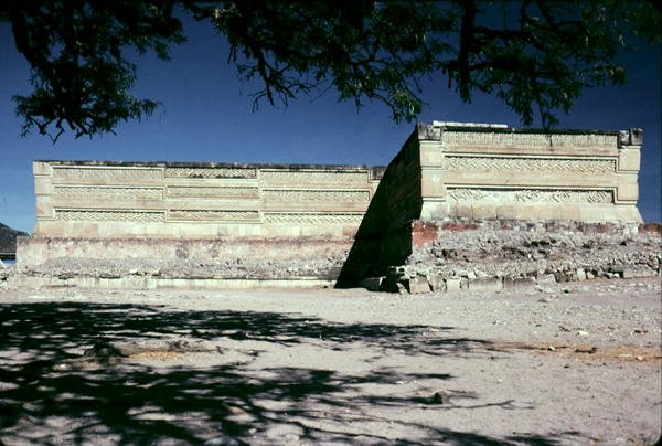 Vægge med mønstret murværk af Pre Columbian Pre Columbian