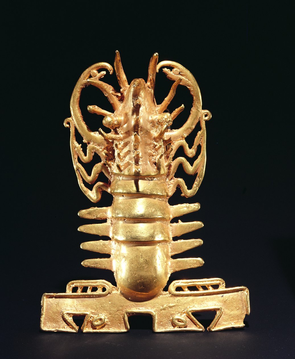 Vedhæng, der repræsenterer en hummer med en krokodillemund, fra La Vaca, Punta Burica, Costa Rica (guld) af Pre Columbian