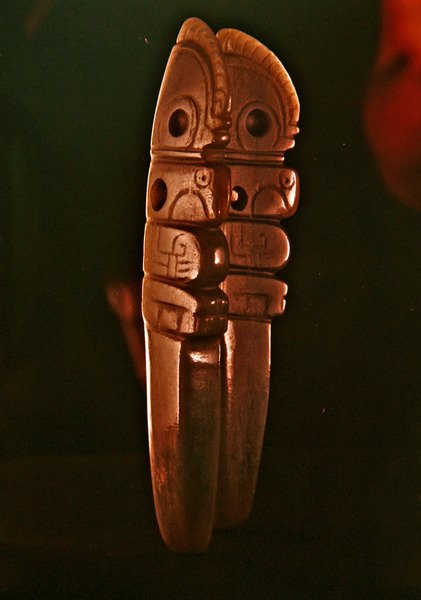 Fuglekelt, fra Guacimo, Linea Vieja-området (gennemskinnelig havgrøn jade) af Pre Columbian Pre Columbian