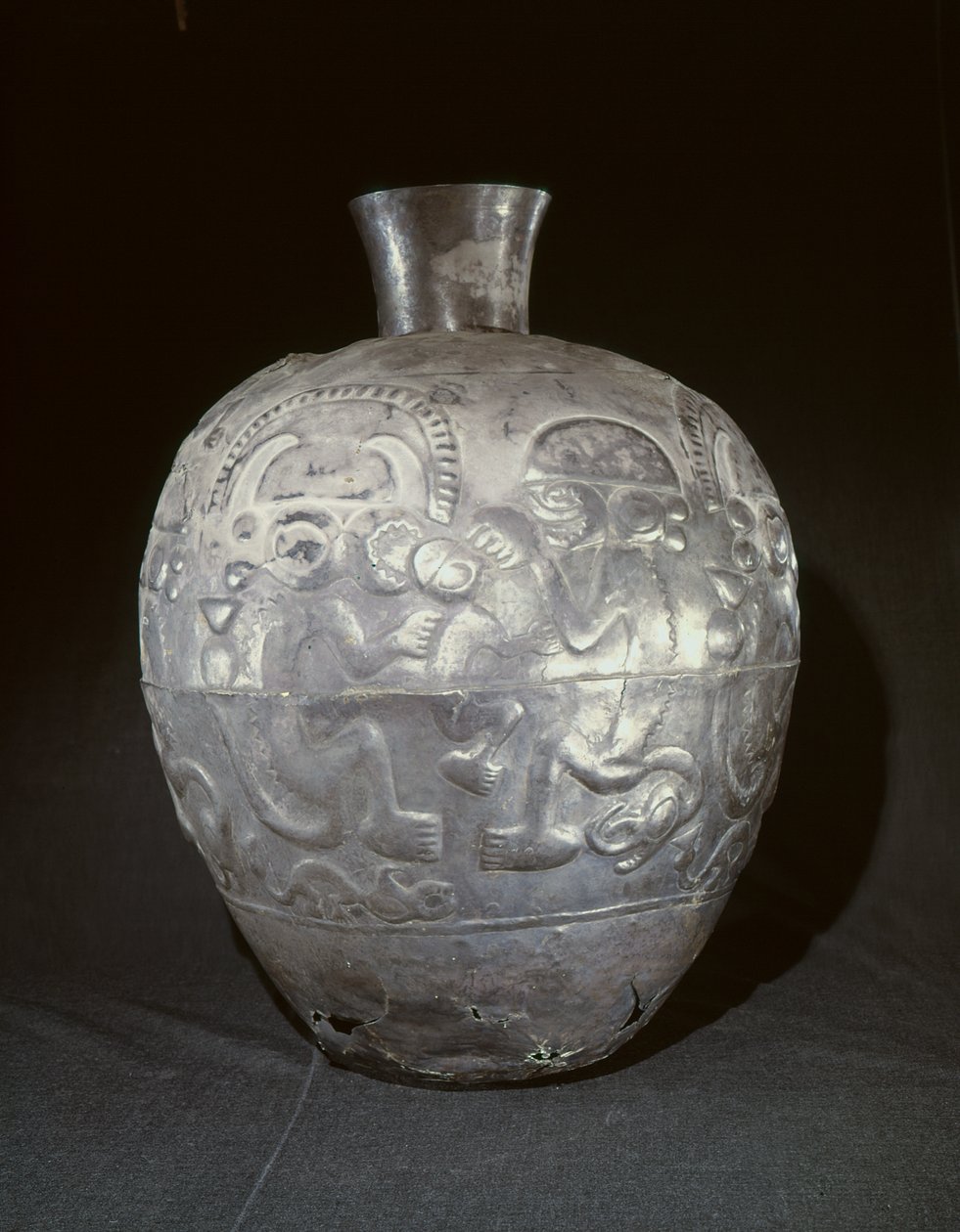 Stor krukke, Chimu-stil (sølv) af Pre Columbian Pre Columbian