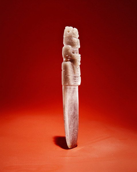 Smal øksegud, fra Guacimo, Linea Vieja-området (gennemskinnelig blågrøn jade) af Pre Columbian Pre Columbian