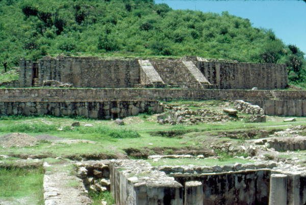 Platforme i Center Plaza af Pre Columbian Pre Columbian