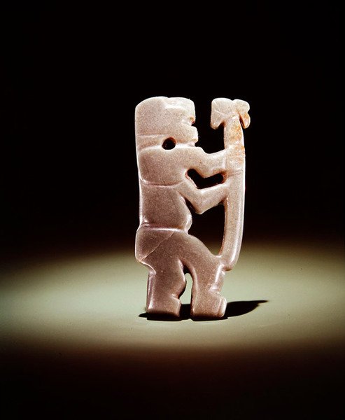 Stab-bærer vedhæng, fra Guacimo, Linea Vieja-området (halvgennemsigtig lysegrøn jade) af Pre Columbian Pre Columbian