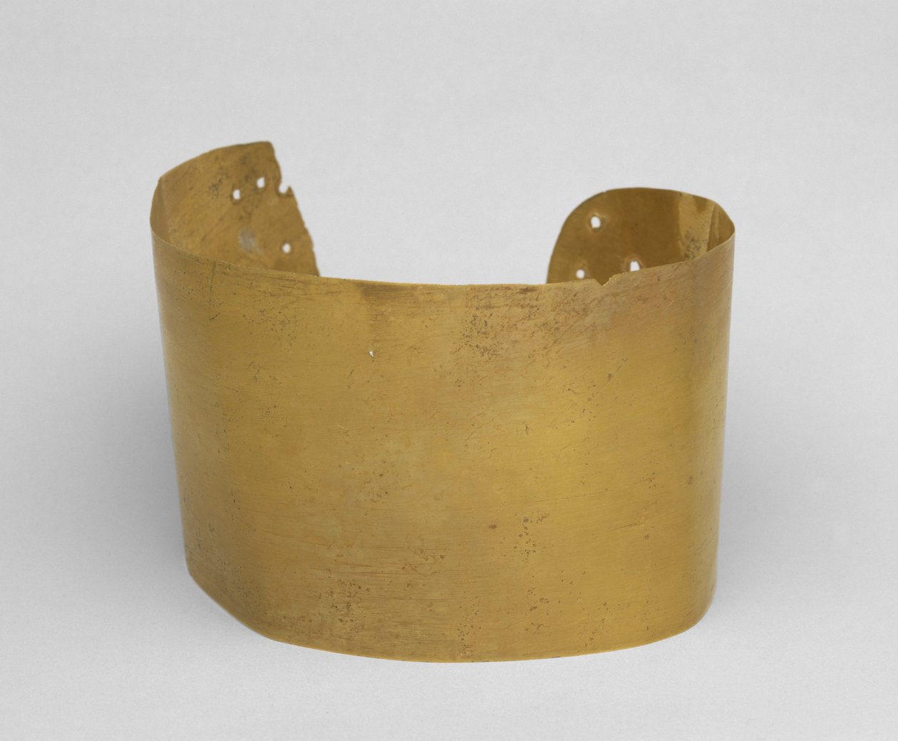Band Ornament, ingen dato (guld) af Pre Columbian Pre Columbian