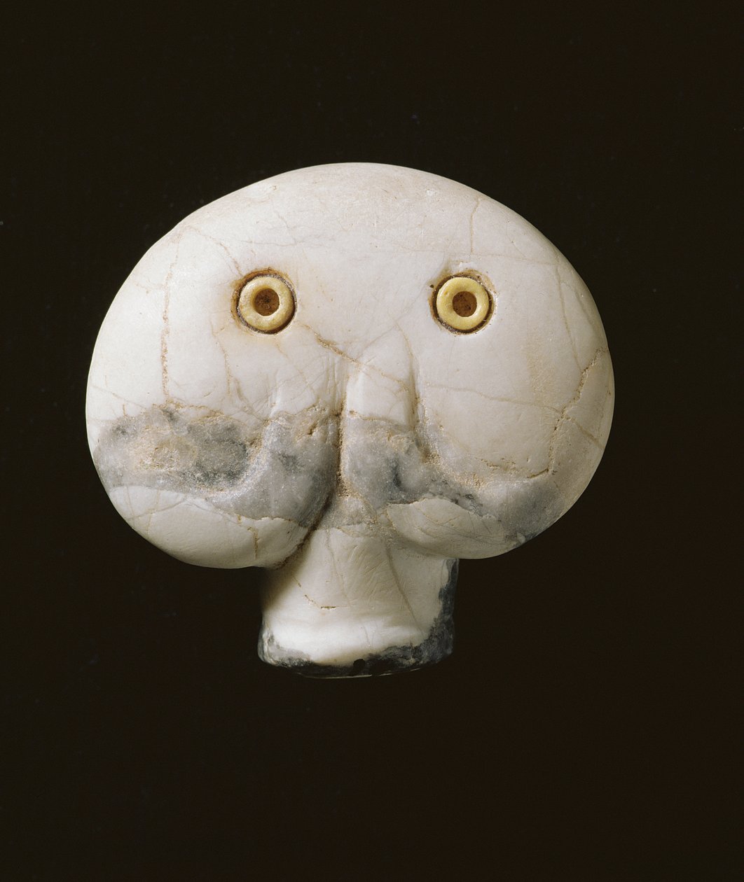 Amulet af et vædderhoved med indsatte perleøjne (slangemarmor) af Predynastic Period Egyptian
