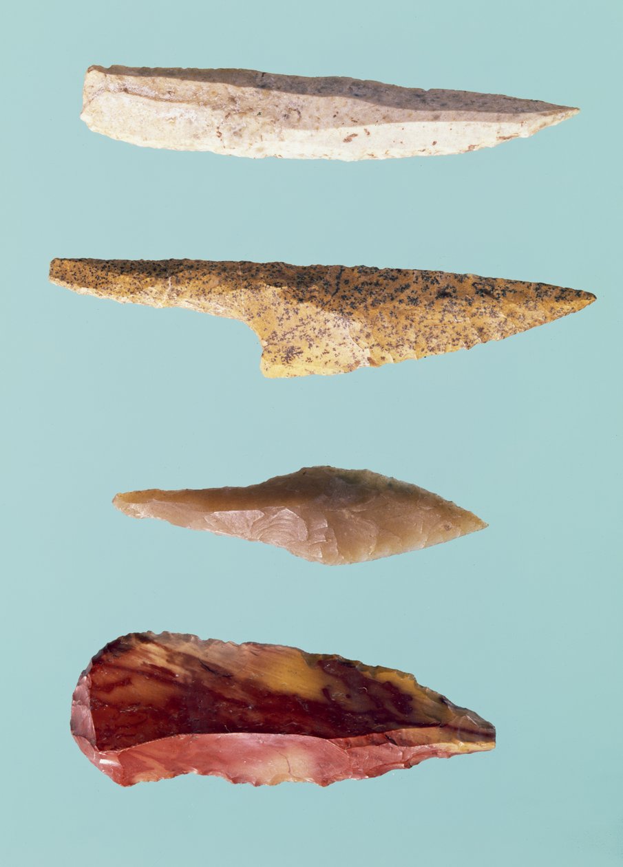 Fire flintværktøjer, øvre palæolitisk periode, 35000-10000 f.Kr. (flint) af Prehistoric