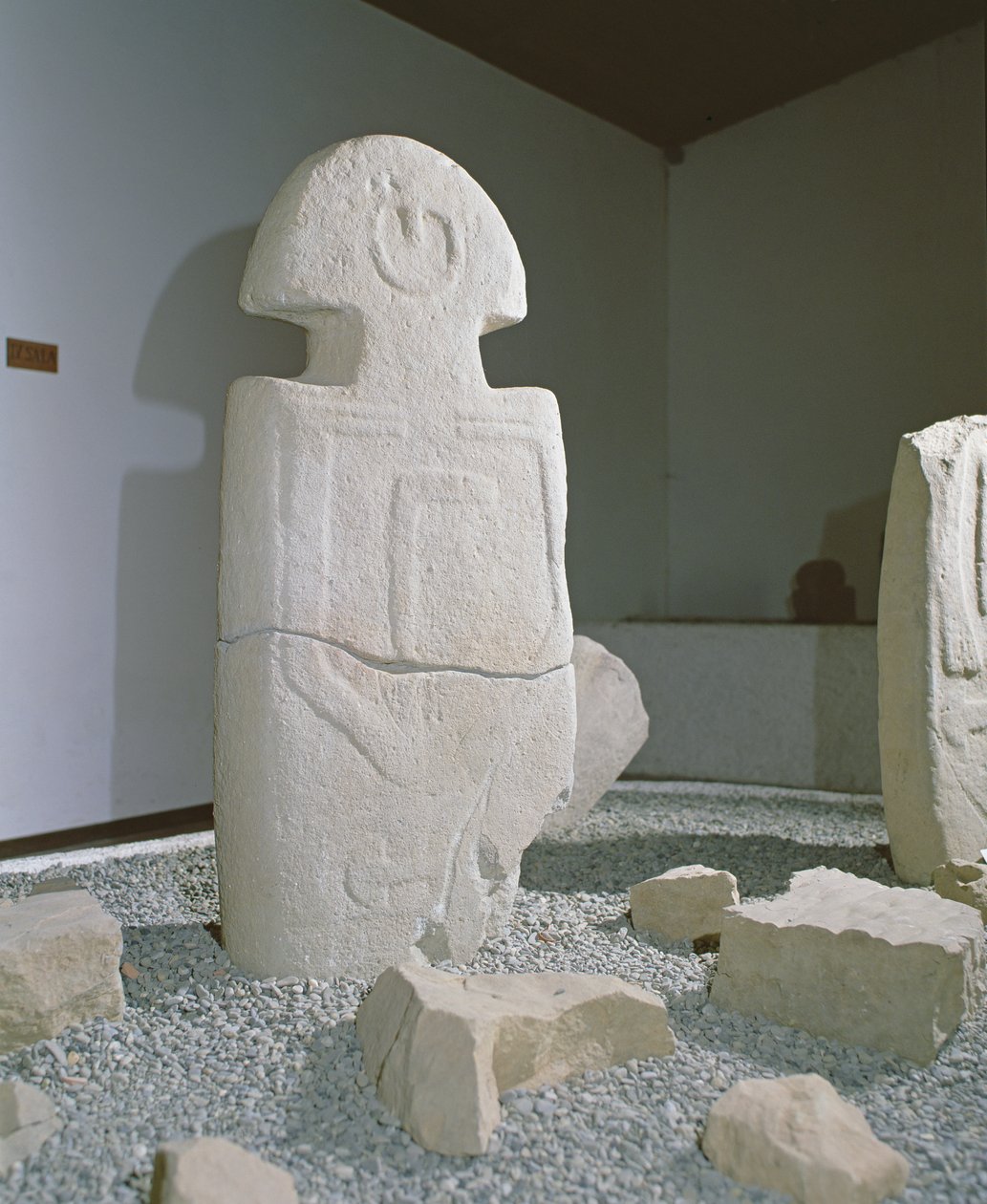 En af Lunigiana-stelerne, fundet i Bigliolo, ca. 3000 f.Kr. af Prehistoric