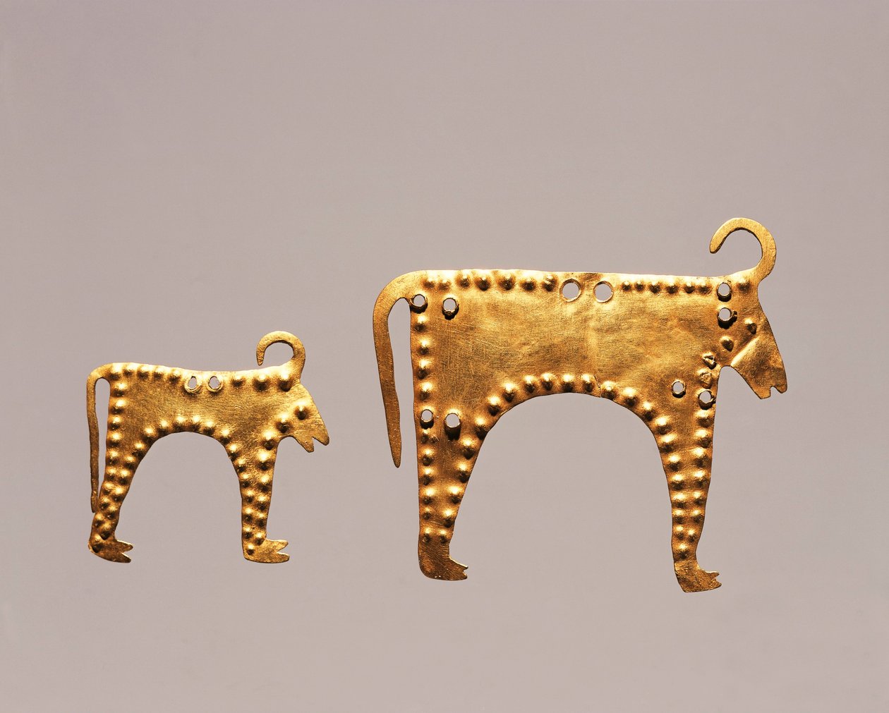 Dyrefigurer fra udgravninger i Varna, grav 36 (bladguld) af Prehistoric Prehistoric