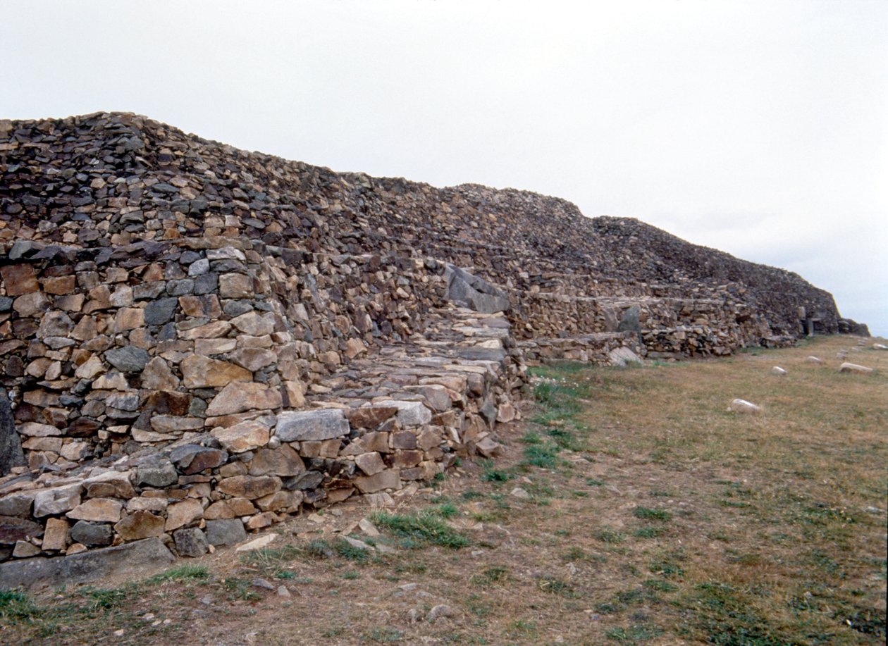 Barnenez Cairn (tumulus af neolitisk sten) af Prehistoric Prehistoric