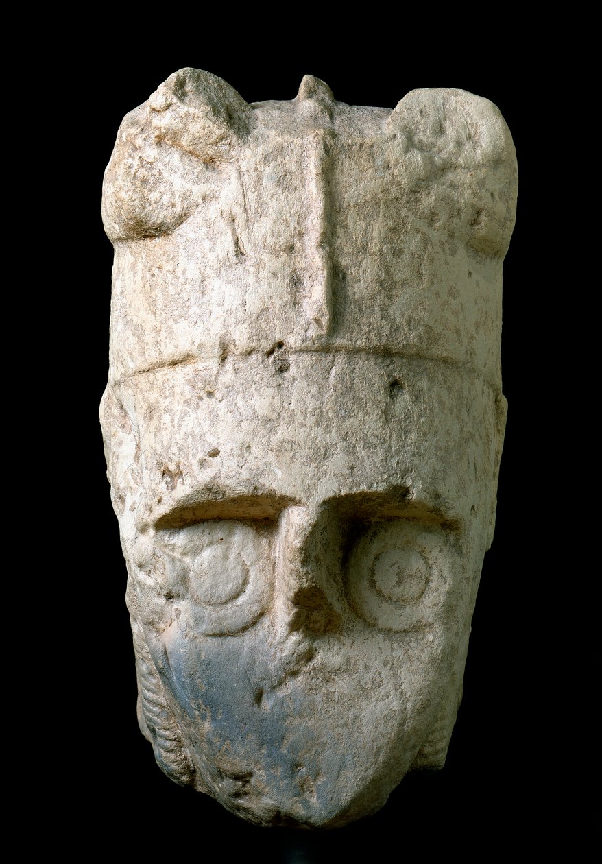 Hovedet af en bueskytte med en hornet helmut (miles cornutus), fra Monte Prama (Cabras), konserveret på Cagliari National Archeological Museum af Prehistoric Prehistoric