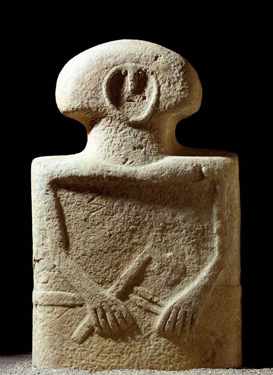Forhistorisk kunst: Statue af en menneskelig figur skulptureret under jernalderen fra stedet Lunigiana nær La Spezia, Italien. 1100-800 f.Kr. La Spezia, kommunalt museum for Lunigiana-civilisationen af Prehistoric Prehistoric