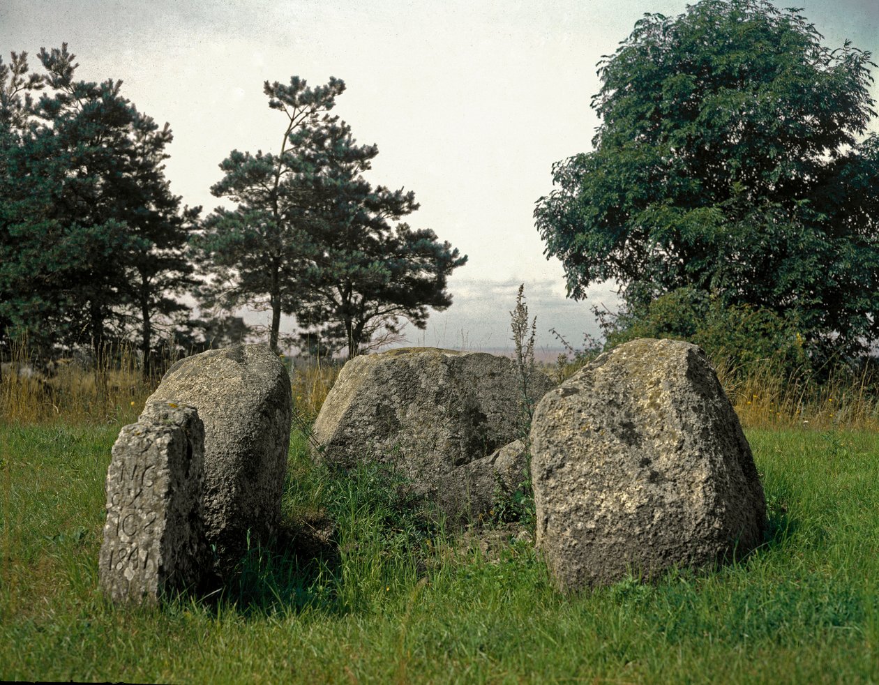 Forhistorie: stenalderens grav. af Prehistoric Prehistoric