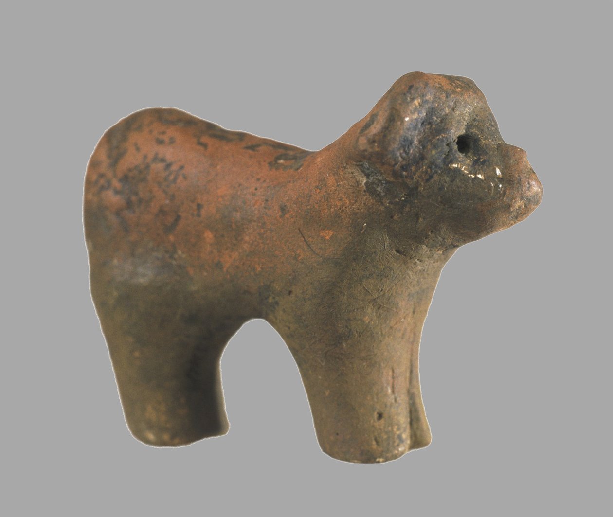Statuette af en hund, 4. årtusinde f.Kr af Prehistoric Russian Culture