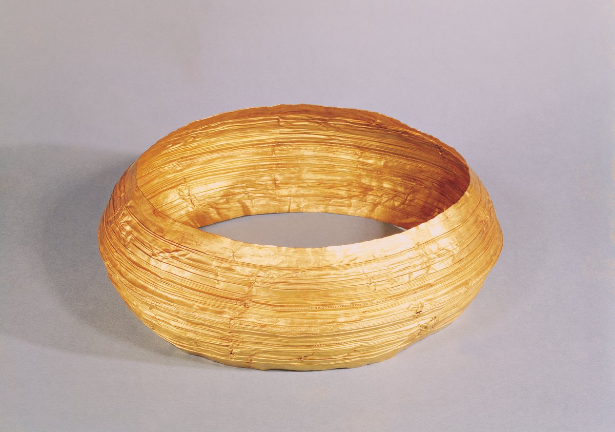 Halskæde, fra Apremont, 6. århundrede f.Kr. (guld) af Protohistoric