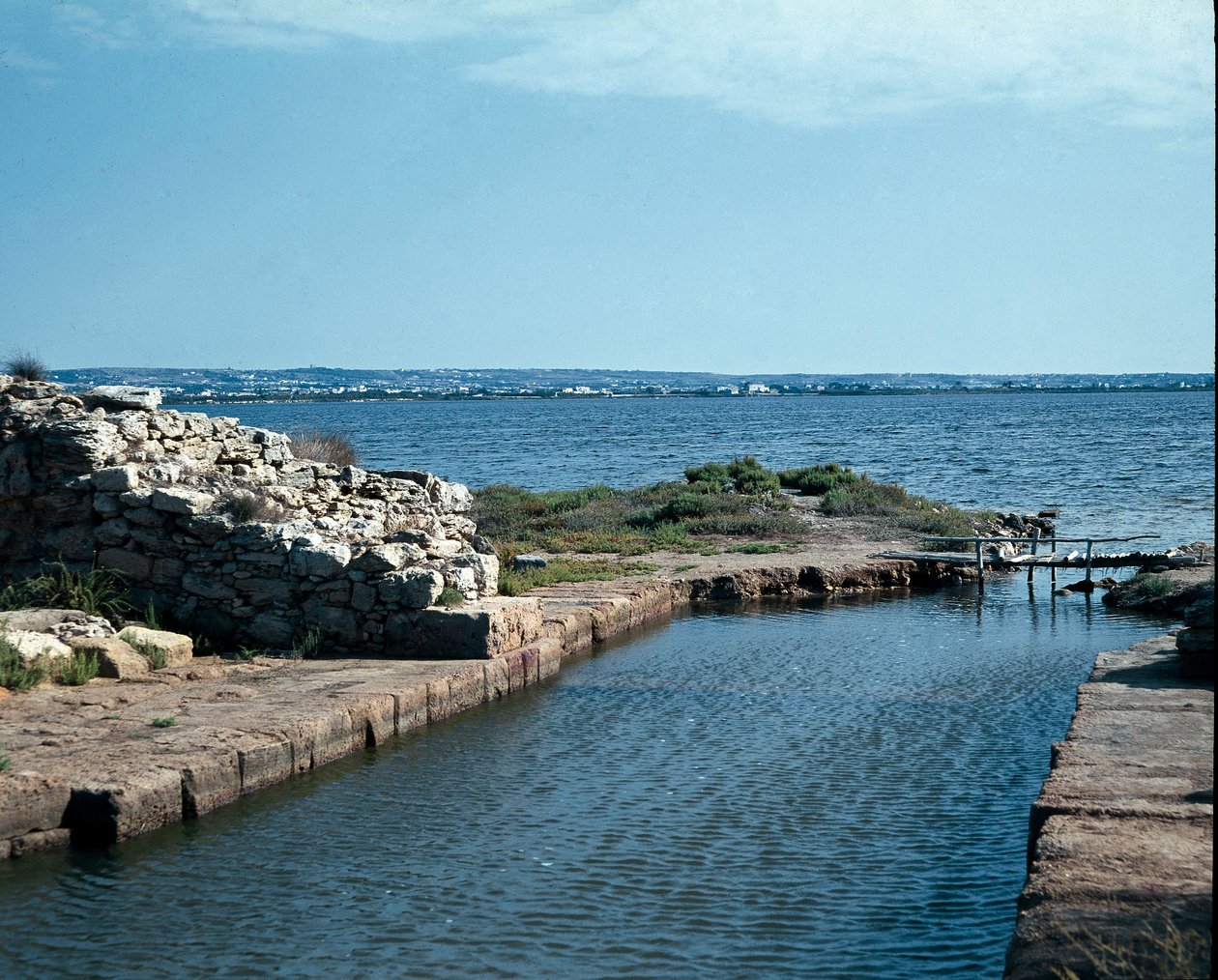 Udsigt over cothon (Khoton) på øen Mozia (Motya, Mozzia eller Motia), gammel punisk by grundlagt i det 8. århundrede f.Kr. Sicilien af Punic Punic