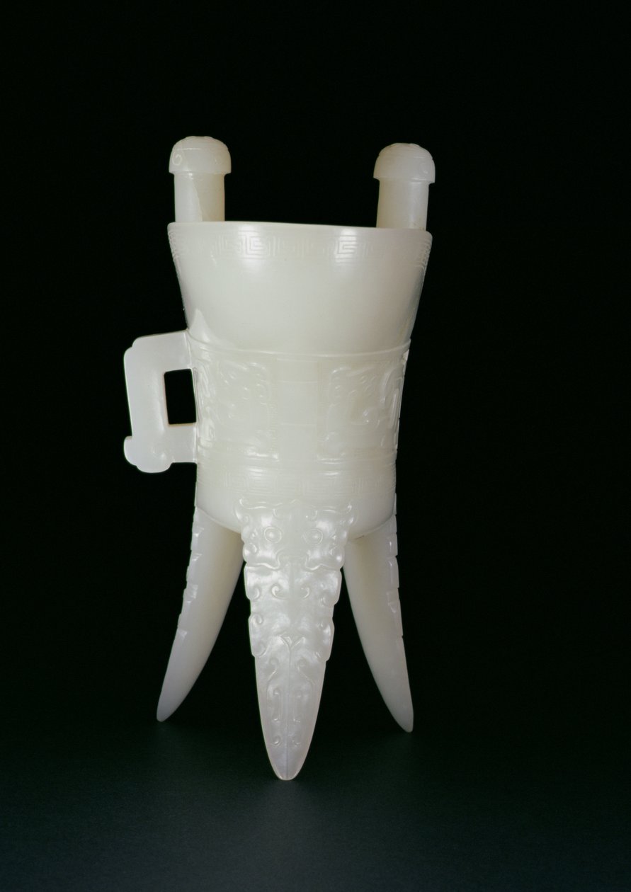 Imperial Libation Vessel of Bronze Jue Form, Qianlong Period (1736-95) (jade) (se også 241153) af Qing Dynasty Chinese School