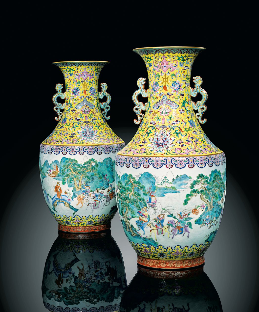 Et par Imperial Famille Rose vaser (keramik) af Qing Dynasty   Jiaqing Period Chinese School
