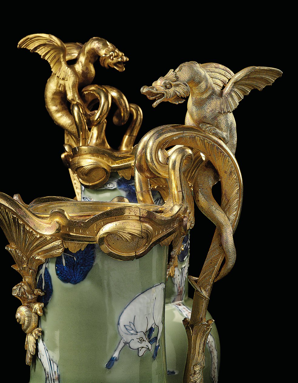 Et par Ludvig 15. ævle, porcelæn 1662-1722, beslag ca. 1745-49 (ormolu-monteret porcelæn) af Qing Dynasty   Kangxi Period Chinese School