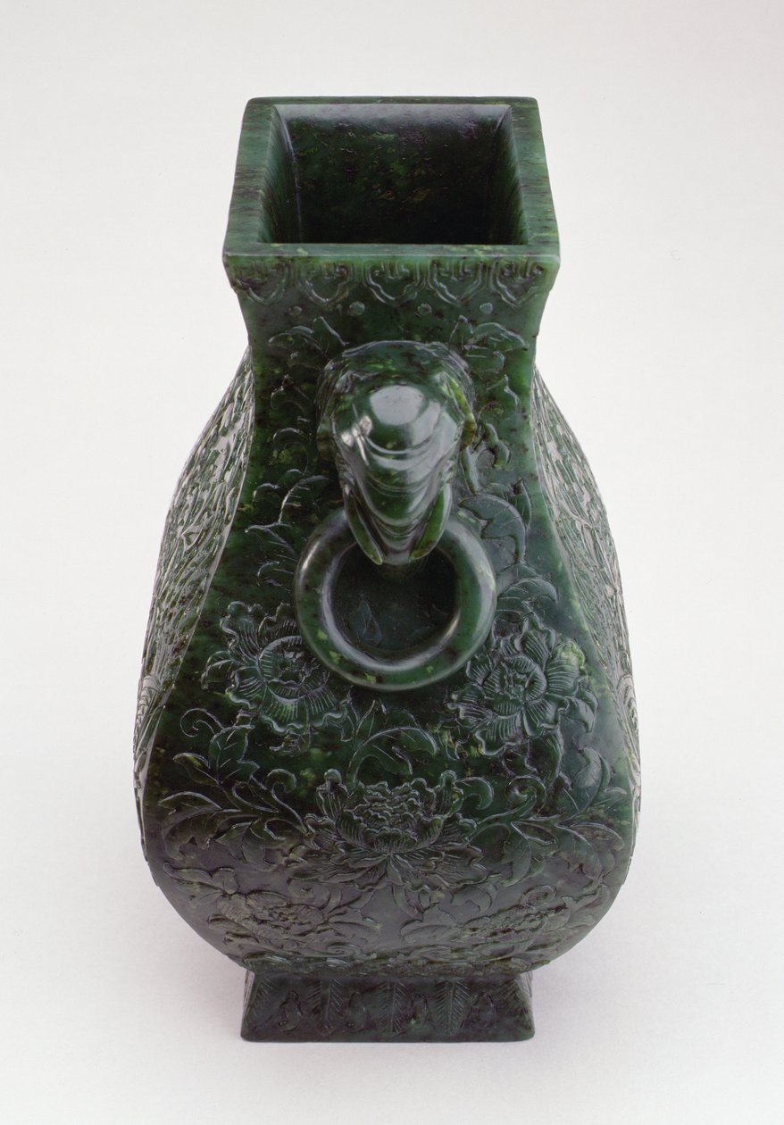 Kejserlig vase af bronze Fang Hu-form, Qianlong-periode (1736-96) (jade) af Qing Dynasty Chinese School