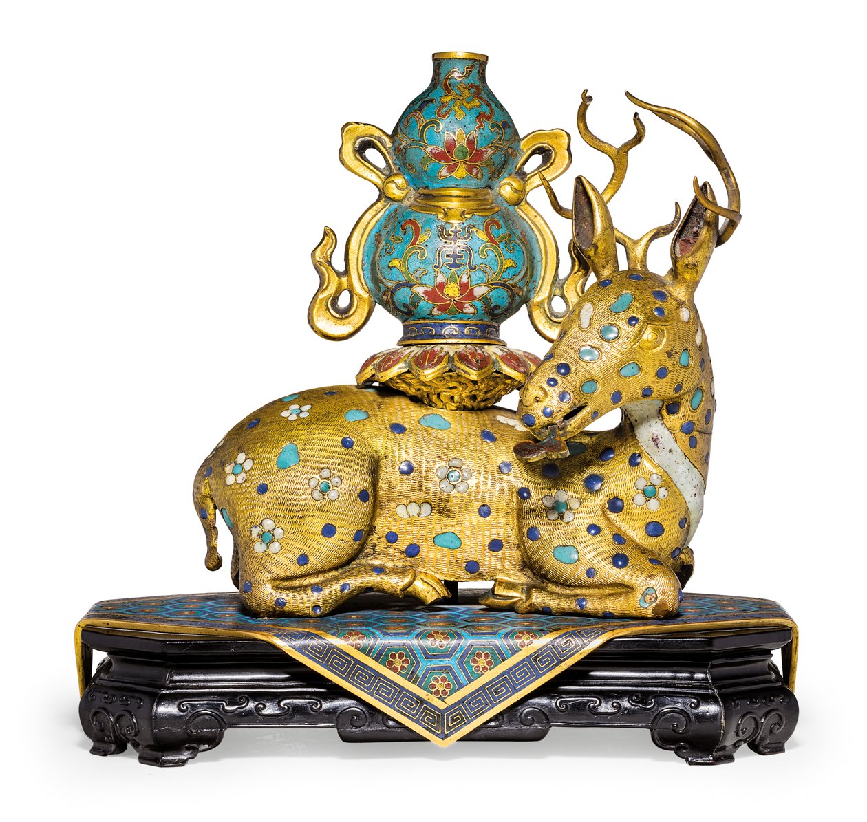 Et par liggende hjorte (forgyldt kobber & cloisonné emalje) af Qing Dynasty   Qianlong Period Chinese
