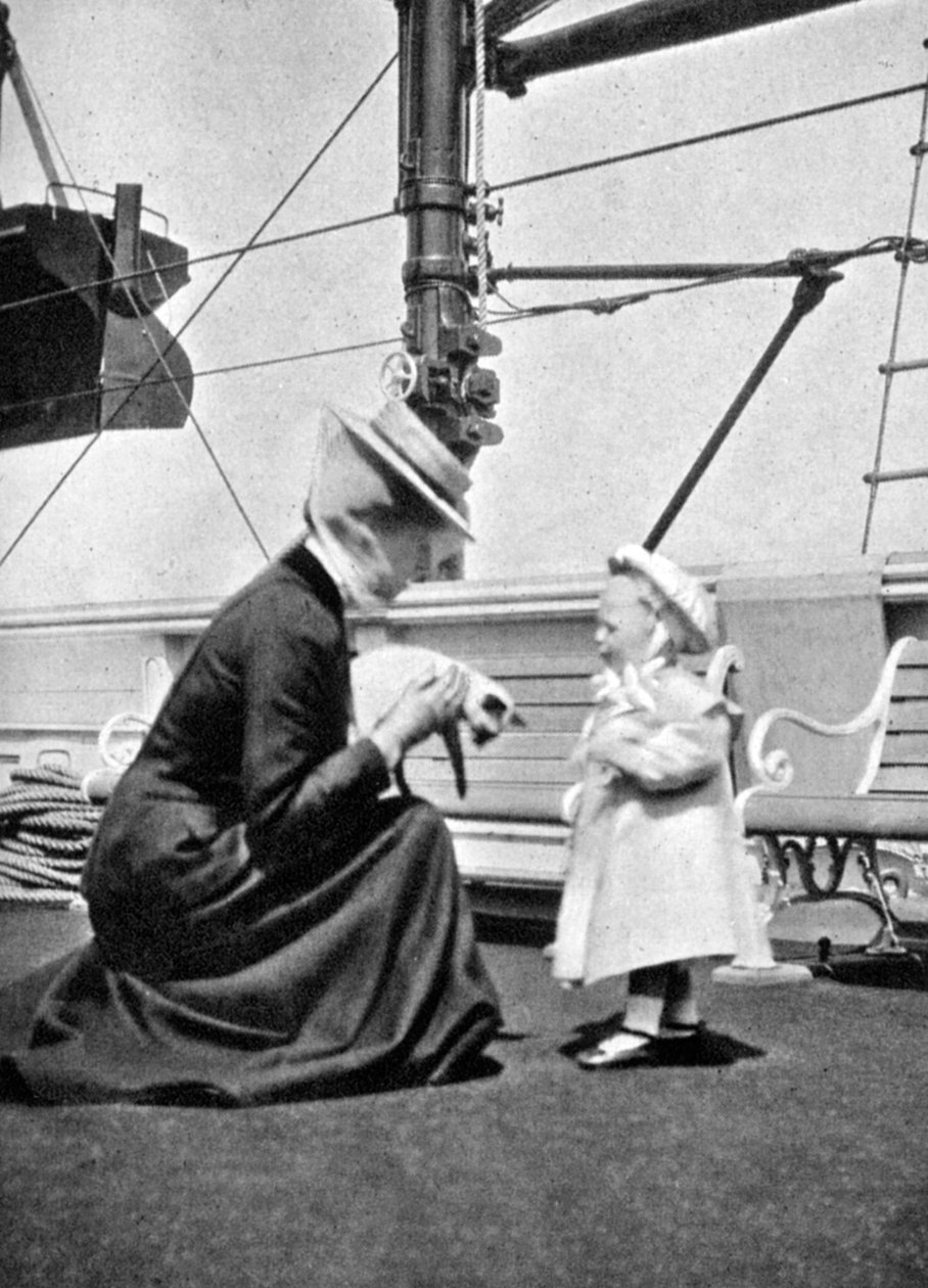 Prinsesse Victoria 1868-1935 med Prins Olav af Norge 1903-1991, 1908. af Queen Alexandra