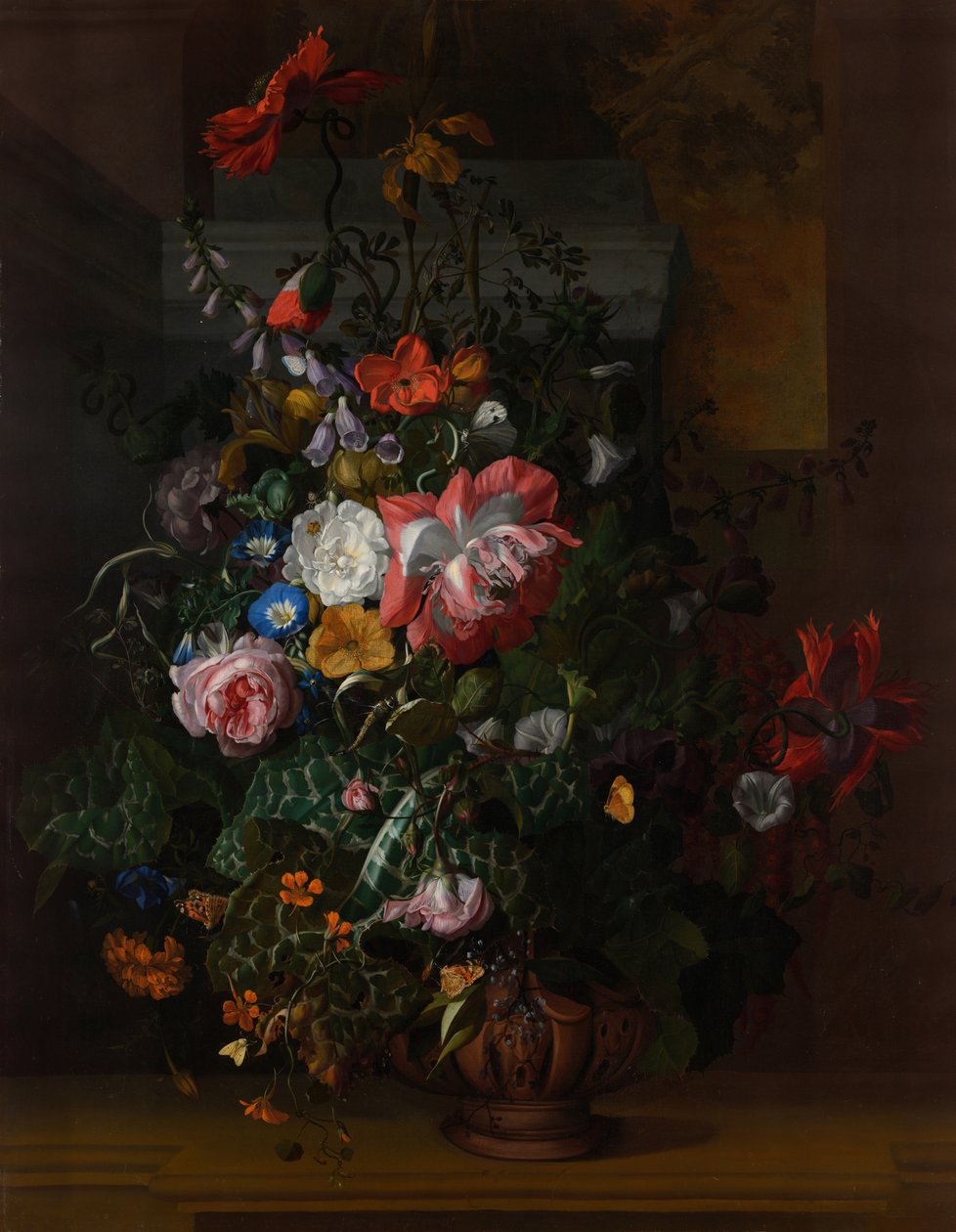 Roser, konvolvulus, valmuer og andre blomster i en urne på en stenlænge af Rachel Ruysch