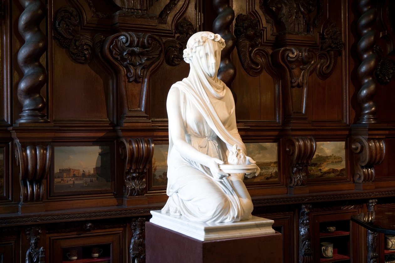 Tilsløret vestal jomfru (marmor) af Raffaello Monti