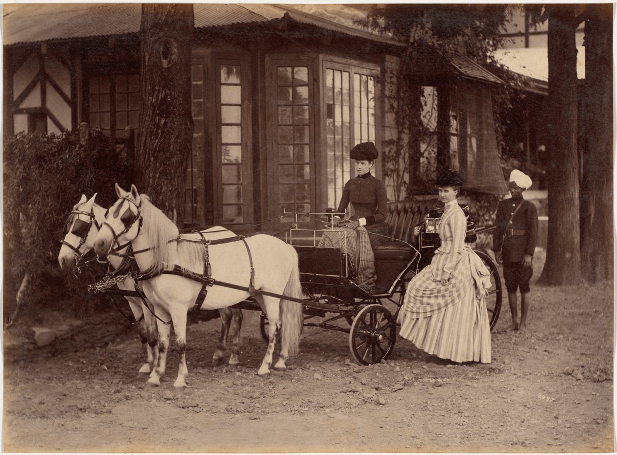 Fru og frøken Lyall, Shimla af Raja Deen Dayal