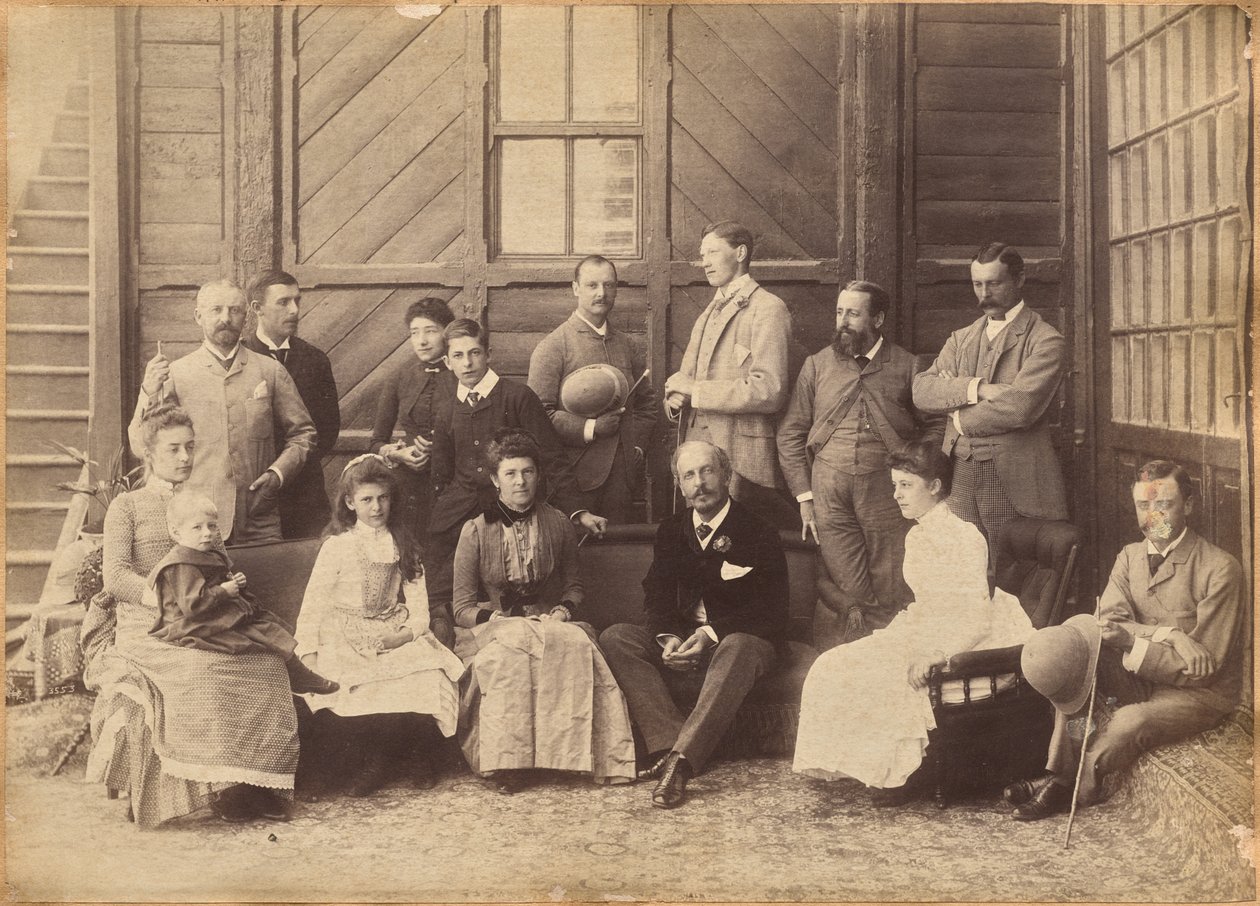 Shimla, 17. maj 1887: Vicekongeligt selskab. Lord William Beresford, militærsekretær, kaptajn Leonard Gordon A.D.C., Mademoiselle Clerc, den ærede Basit Blackwood, major F. R. Hamilton A.D.C., hr. Oglivie Grant, sir Donald Mackenzie Wallace K.C.E., Privat af Raja Deen Dayal