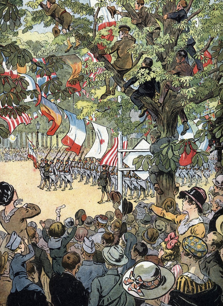 Første Verdenskrig: Sejrsparaden på Avenue des Champs-Elysees i Paris den 14. juli 1919: Soldater fra den franske flåde beundres af pariserne - (WWI: sejrsparade på Champs Elysees-avenuen af Raymond de la Neziere