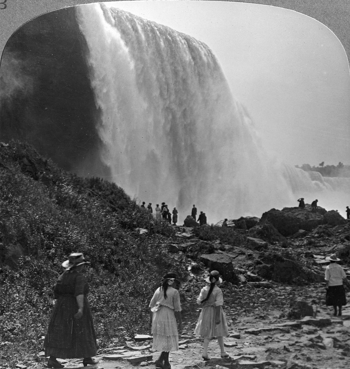 American Falls, Niagara Falls, New York, USA. af Realistic Travels Publishers