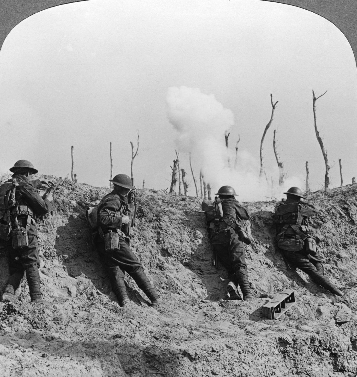 Slagmarksscene, Passchendaele, Belgien, Første Verdenskrig, 1914-1918. af Realistic Travels Publishers