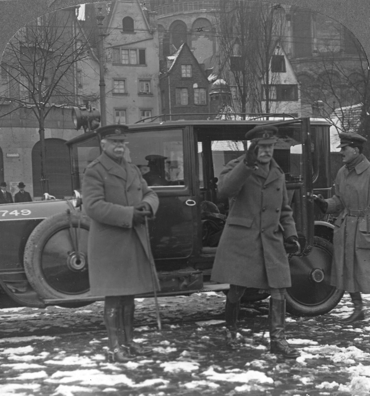 Field Marshal Earl Haig arriving at Cologne, Germany, c1919-c1920 af Realistic Travels Publishers